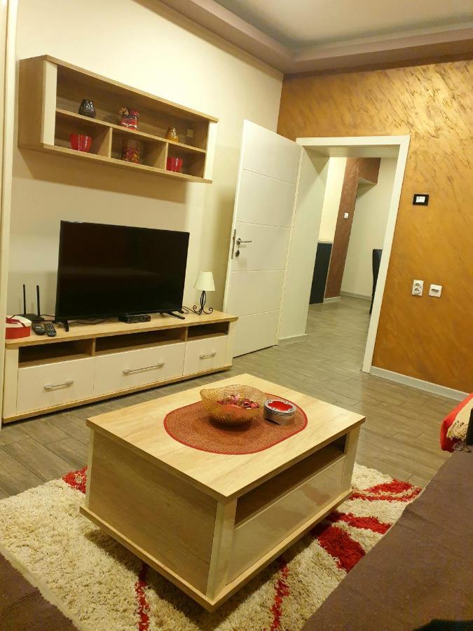 Ceca Apartman Ni Kültér fotó