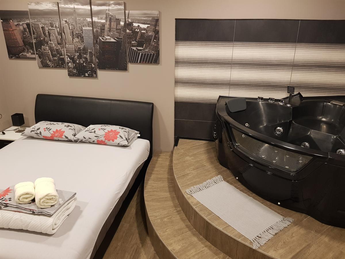 Ceca Apartman Ni Kültér fotó