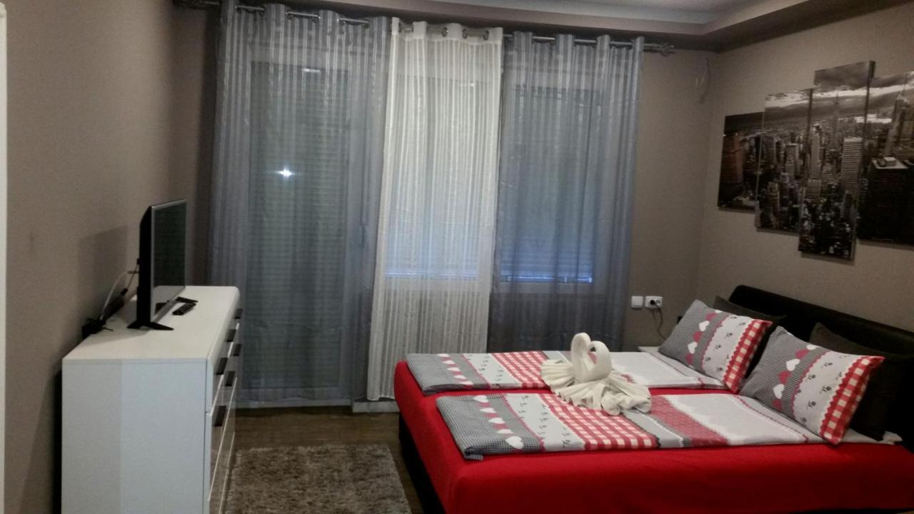 Ceca Apartman Ni Kültér fotó