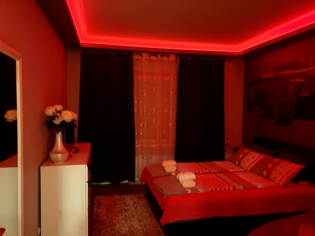 Ceca Apartman Ni Kültér fotó
